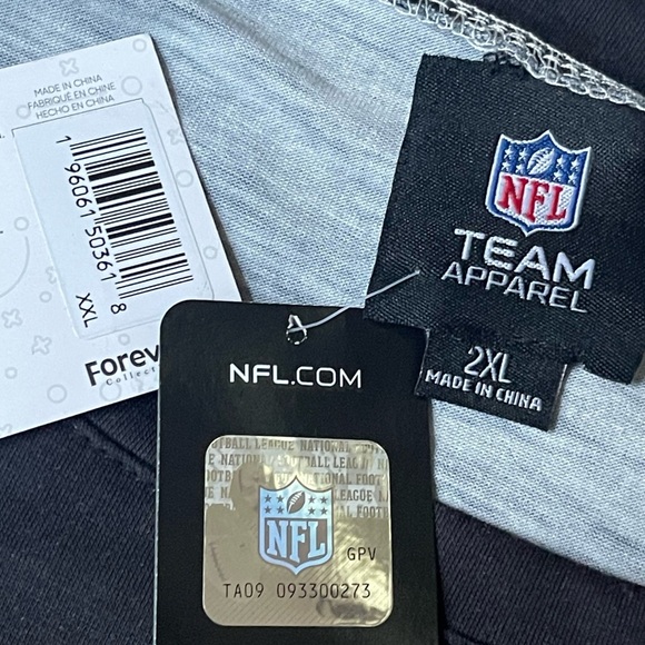 NWTS LOS ANGELES RAMS WOMENS BLACK BIG LOGO CROPPED TOP SZ 2XL - Picture 8 of 8